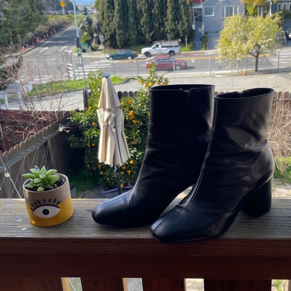 INTENTIONALLY BLANK Shoes - Intentionally Blank Janetta Boots (8)